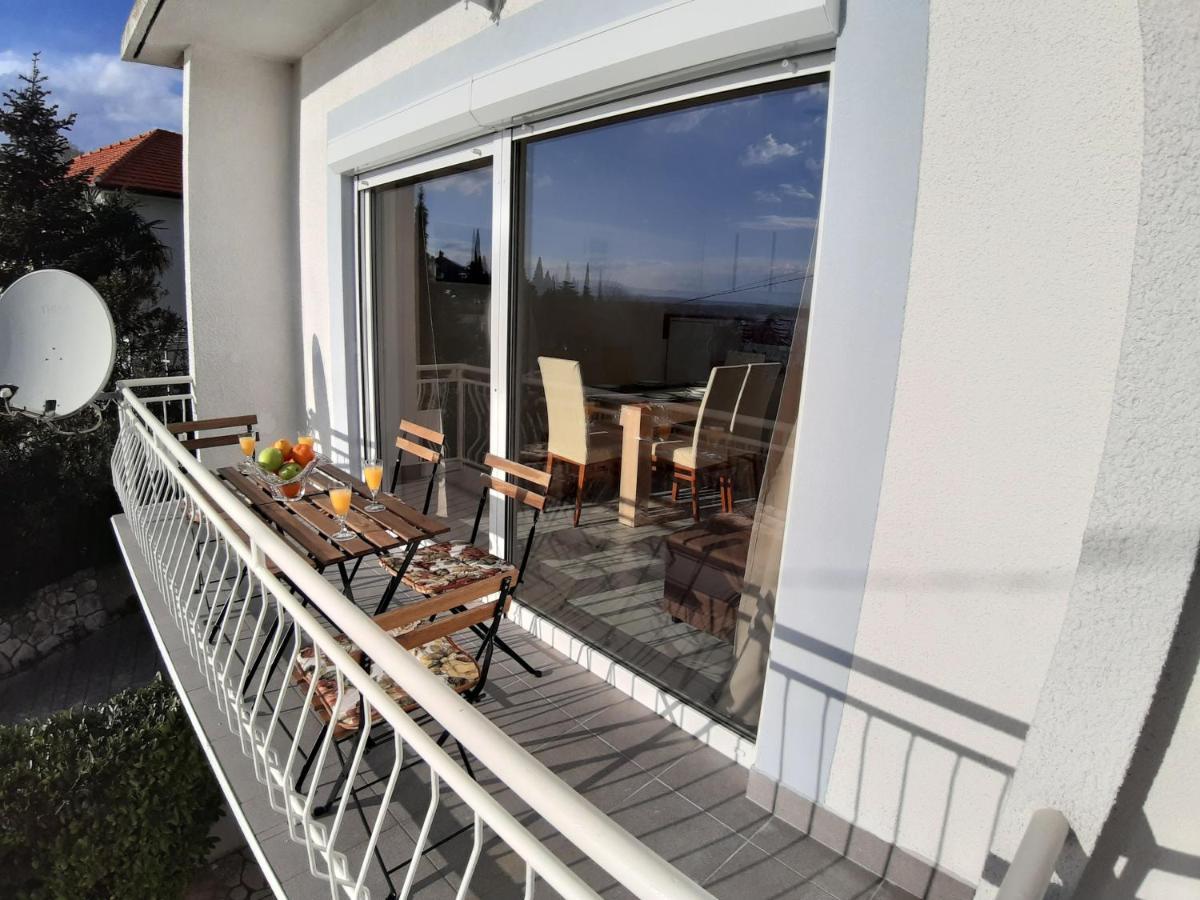 Apartment Elena Dramalj Exterior foto